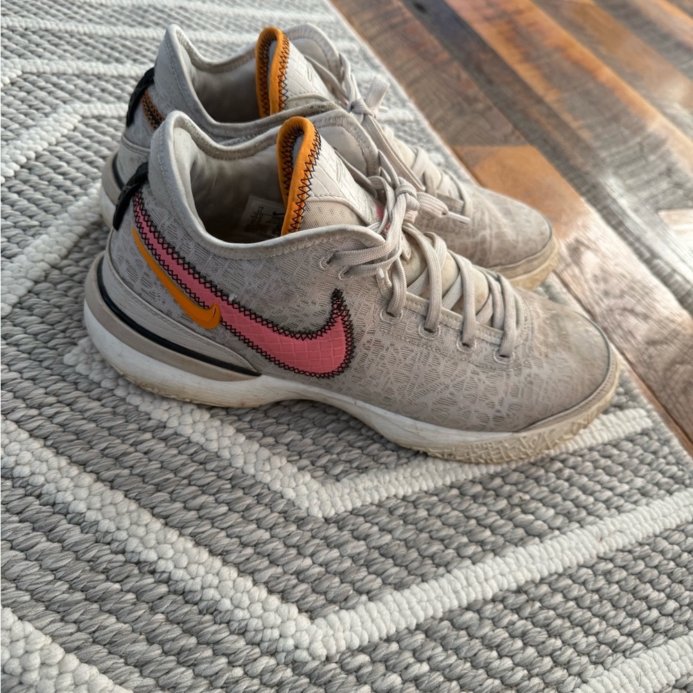 Nike White and Cream Sneakers